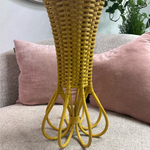 Yellow Woven Basket with Unique Design - Picture 1 of 4
